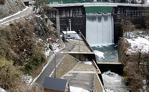 平沢川小水力発電所